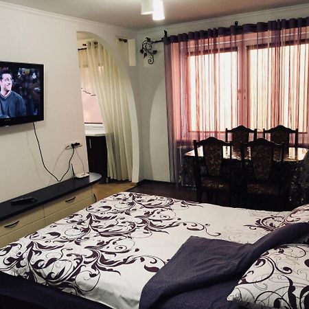 Apartment Rovno Rivne Exterior photo